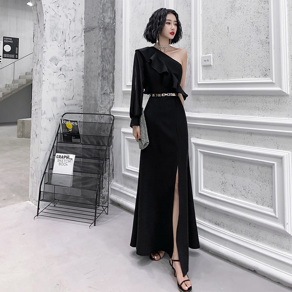 ชุดราตรี ชุดราตรีสวยหรู แบบ ทันสมัย Evening dress