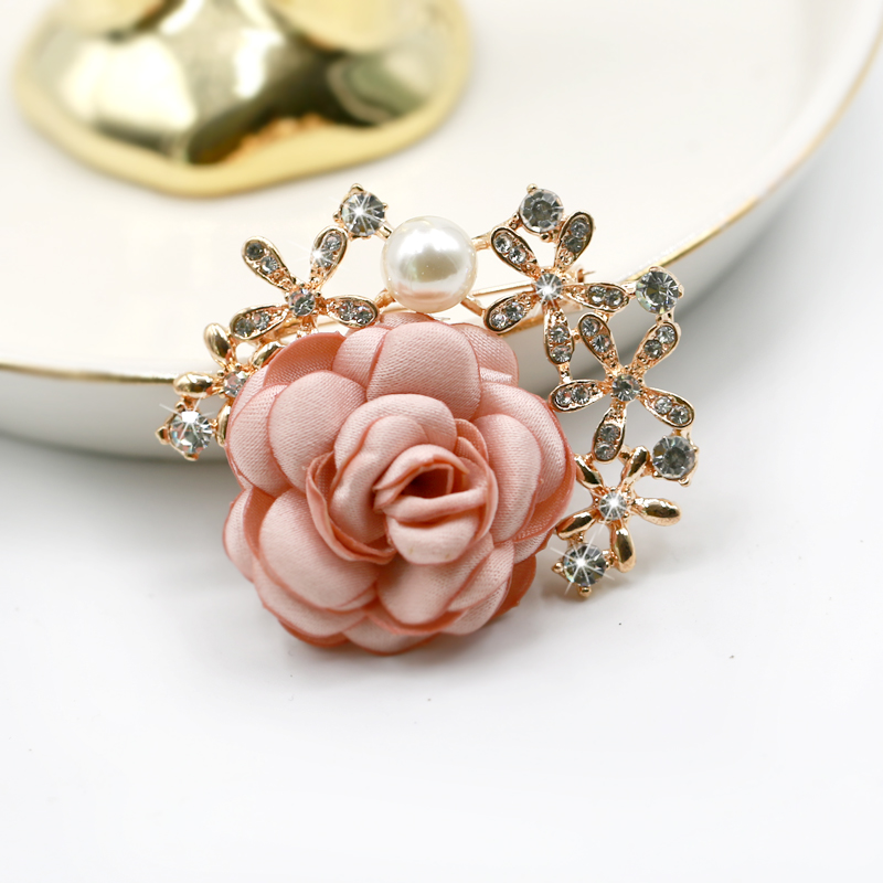 เข็มกลัด เข็มกลัดสวยๆ เข็มกลัดติดเสื้อ Brooch
