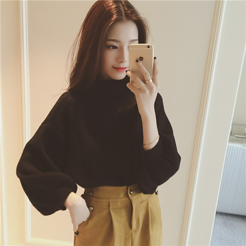 เสื้อแขนยาวคอตั้ง สีดำ ทรงสวย ผ้าเนื้อนุ่มทิ้งตัว มีลายในตัว พร้อมส่ง