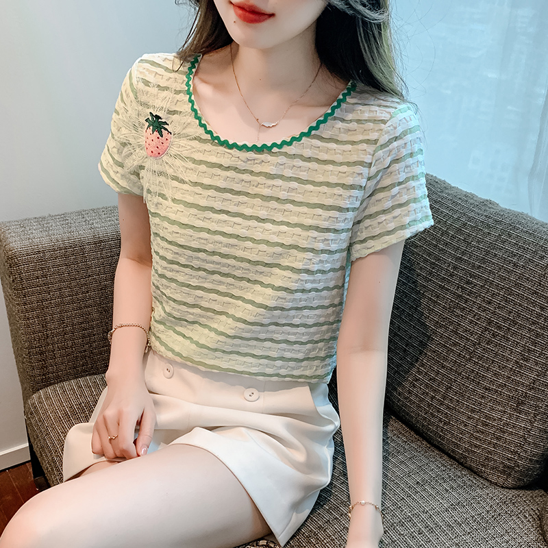 เสื้อผ้าวัยรุ่นเกาหลี เสื้อยืดวัยรุ่นผู้หญิง มีขนาด S M L XL