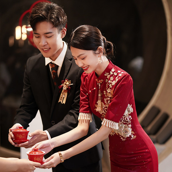 ชุดราตรี ชุดออกงาน ดีไซน์หรู แบรนด์ Angel