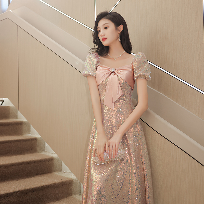 ชุดราตรี ชุดราตรีสวยหรู แบบ ทันสมัย Evening dress