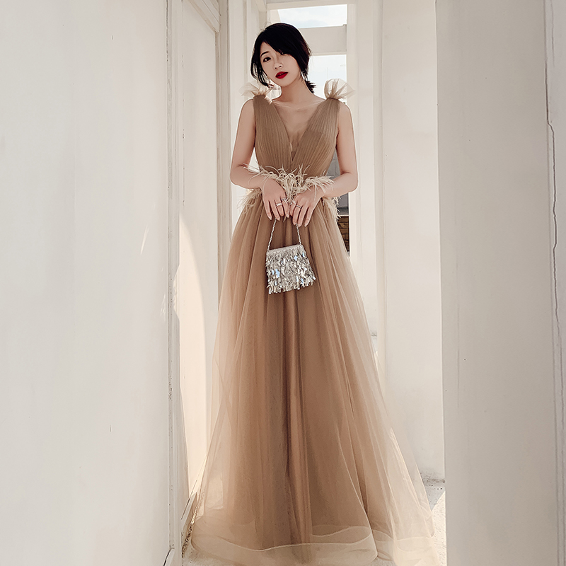 ชุดราตรี ชุดราตรีสวยหรู แบบ ทันสมัย Evening dress