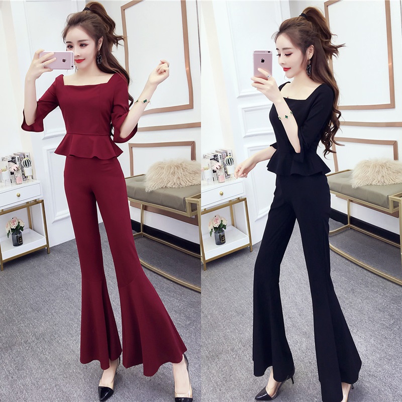 Set_bt1733 ชุดเซ็ท(เสื้อ+กางเกง) เสื้อคอเหลี่ยมชายระบายแขนสามส่วนซิปหลังใส่ง่าย กางเกงขายาวชายบาน เอวสม็อคยางยืดหลัง ผ้าโพลีเนื้อดีหนามีน้ำหนักยืดหยุ่นได้ งานดีทรงดีเรียบหรู ใส่แล้วดูสวยแพง มี 2 สี ดำ, ไวน์แดง