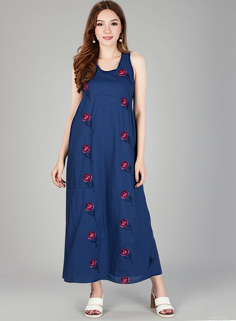 🌹 Dress3409 Maxi Dress แม็กซี่เดรสยีนส์ปักกุหลาบ ใส่แล้วสวยหวานแต่ยังดูเท่มีสไตล์ สียีนส์เข้ม