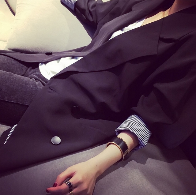 สูทตัวโคล่งทรงสวย ซับในลายทาง เพิ่มความเก๋ไก๋ ผ้าโพลิเนื้อเบากันลม พร้อมส่งจ้า black