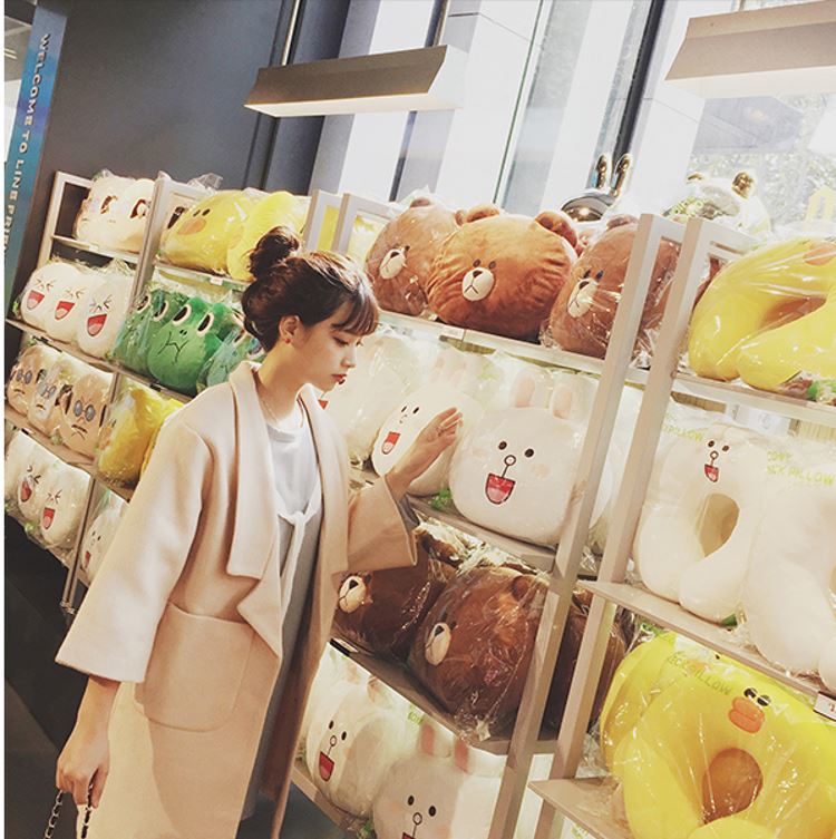 OverCoat เสื้อโค้ทกันหนาว ทรงยาว สไตล์ยุโรป เรียบๆ ผ้าวูลผสมเนื้อนุ่ม บุซับในกันลม ครีม