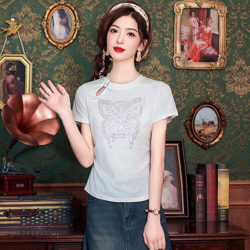 เสื้อเชิ้ตผู้หญิงใส่ทํางาน 390 บาทต่อชิ้น ฟรีค่าจัดส่ง