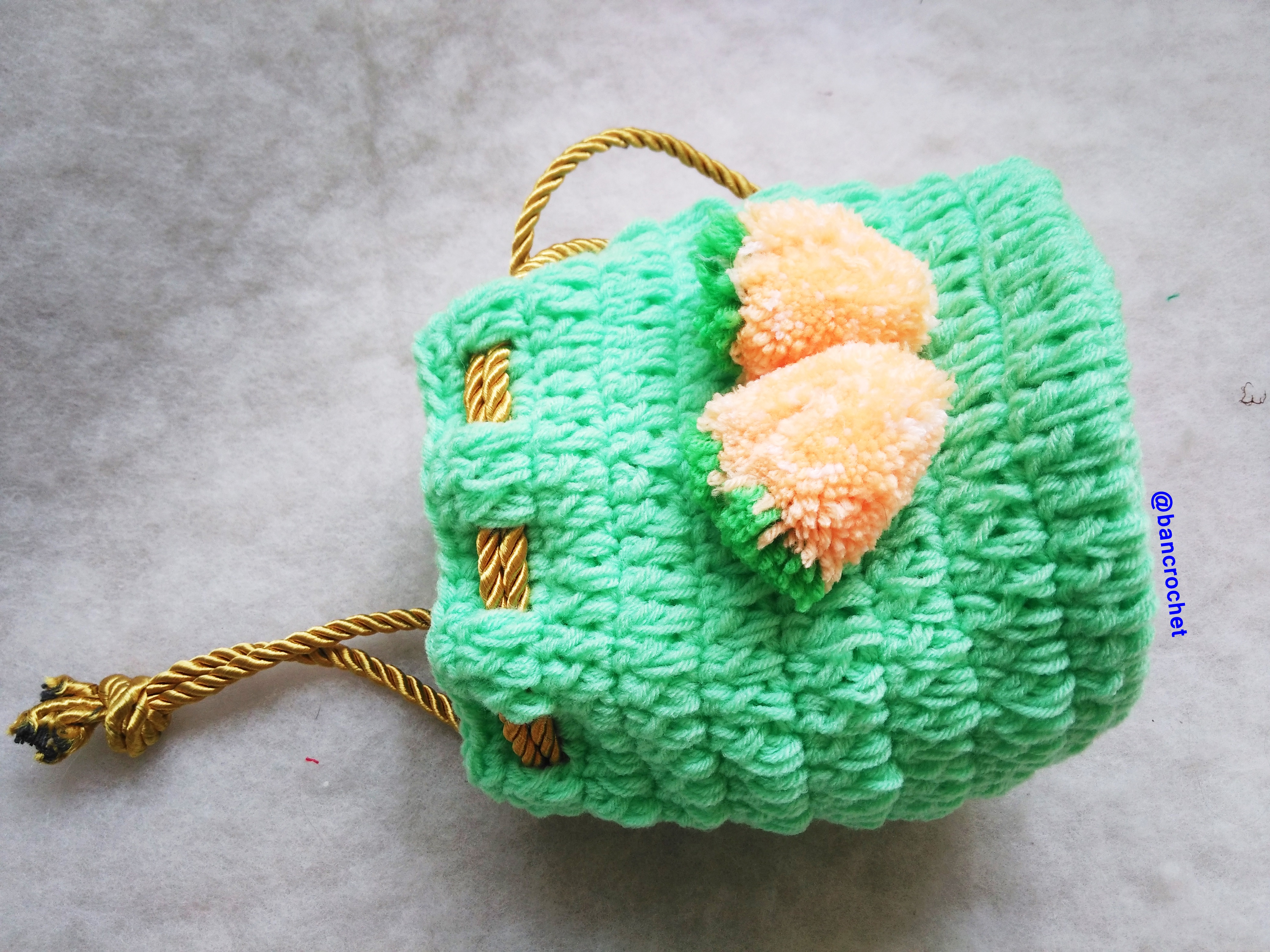 Bancrochet กระเป่าหูรูดถักโครเชต์ crochet bucket bags เขียว 5.5x4 นิ้ว