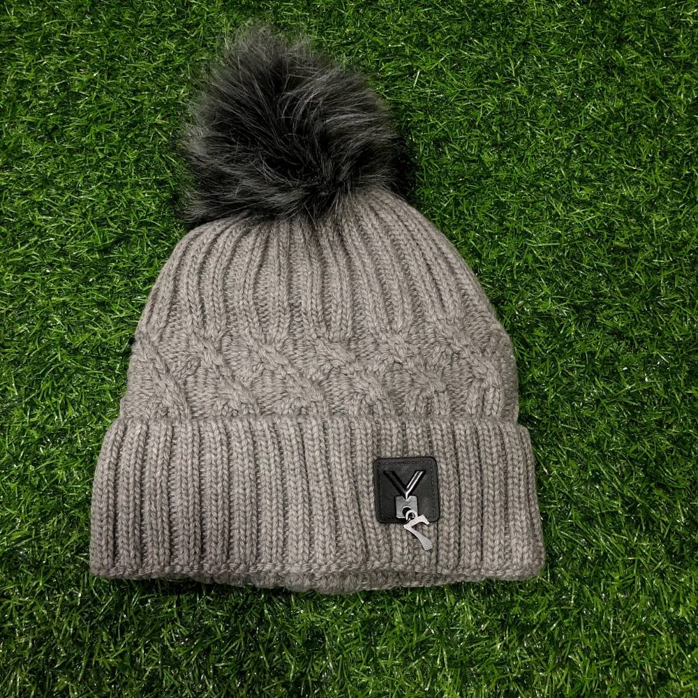 หมวกไหมพรมเนื้อนุ่ม Logo ช่วงปีกหมวก ด้านในบุขนอุ่น พร้อมส่ง