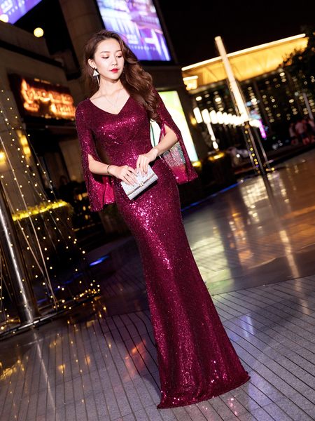 ชุดราตรี ชุดราตรีสวยหรู แบบ ทันสมัย Evening dress