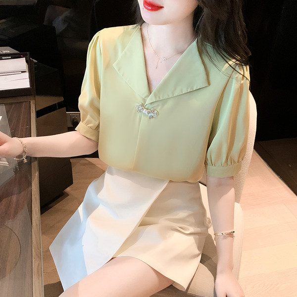 เสื้อเชิ้ตแขนยาววัยรุ่น ลายสวยๆ แบรนด์ YIL AN