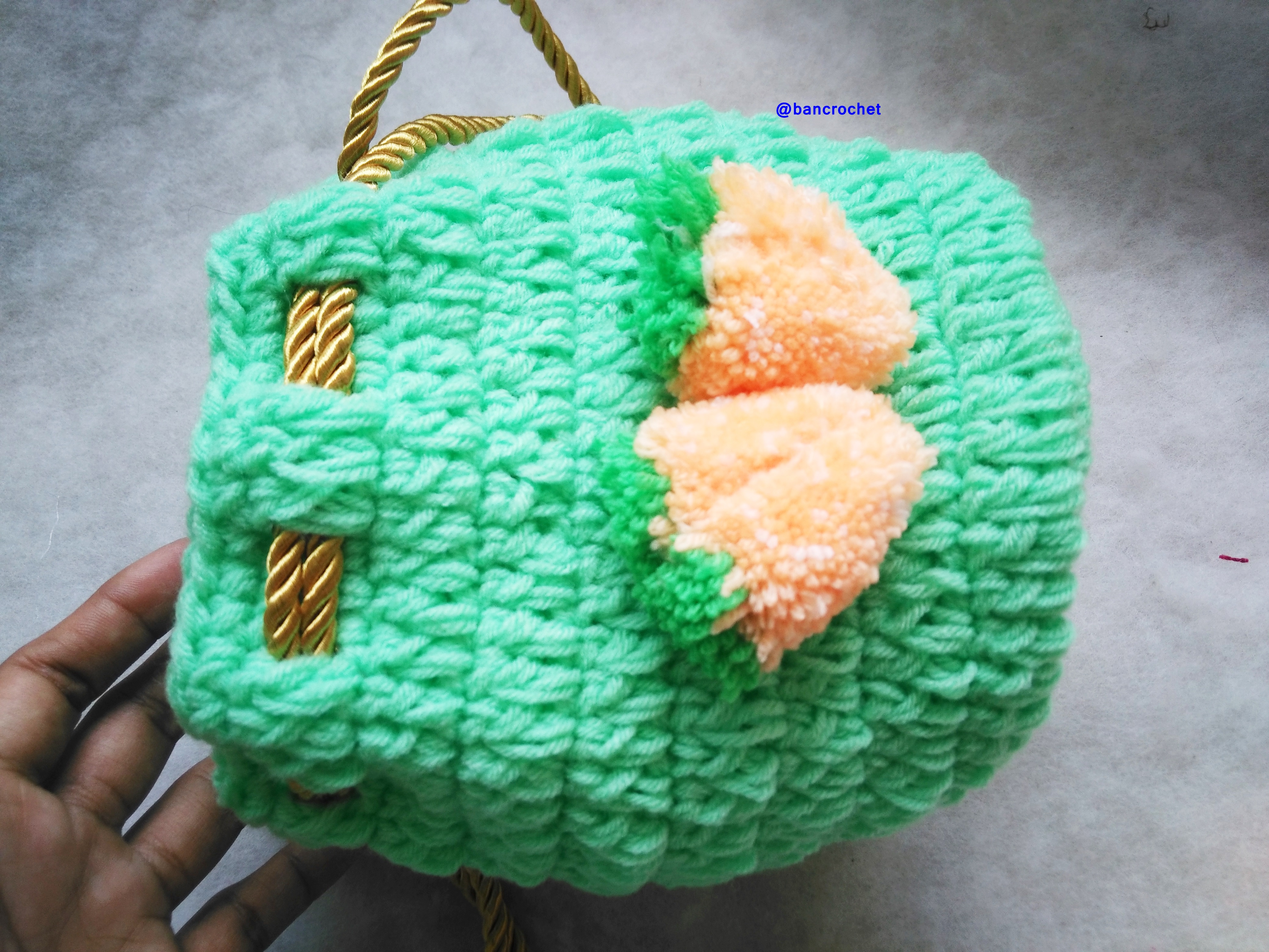 Bancrochet กระเป่าหูรูดถักโครเชต์ crochet bucket bags เขียว 5.5x4 นิ้ว