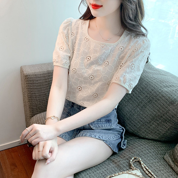 เสื้อลูกไม้ แขนสั้น