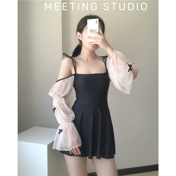 ชุดว่ายน้ำผู้หญิง ชุดว่ายน้ำน่ารัก Bikini ชุดไปทะเล