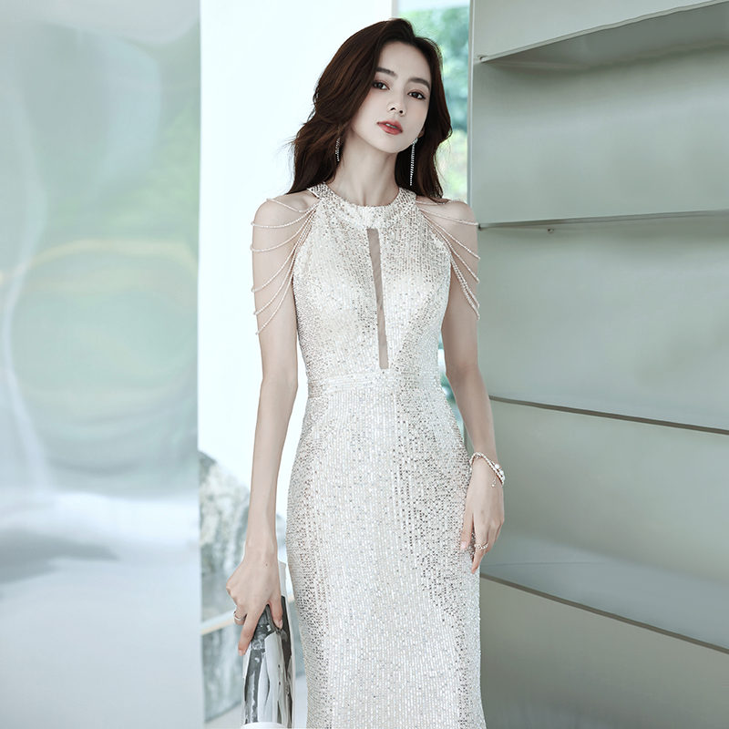 ชุดราตรี ชุดราตรีสวยหรู แบบ ทันสมัย Evening dress