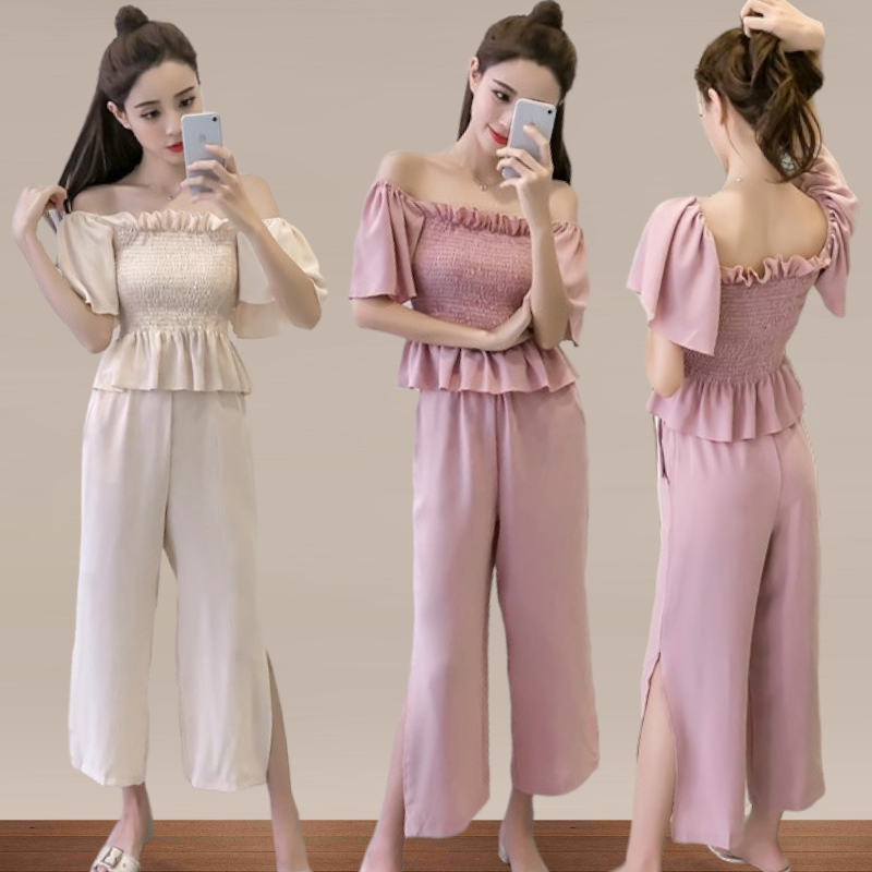 Set_bt1800 ชุดเซ็ท 2 ชิ้น(เสื้อ+กางเกง) เสื้อเปิดไหล่สม็อครอบอกแขนทรงปล่อย+กางเกงขายาวเอวยางยืดผ่าชายเล็กน้อยเพื่อความคล่องตัว มีกระเป๋าข้าง ผ้าชีฟองเกรดพรีเมียมเนื้อดีหนานุ่มมีน้ำหนักใส่สบายไม่ยับง่าย งานน่ารักเก๋ๆ ใส่เที่ยว/ใส่ทำงานได้