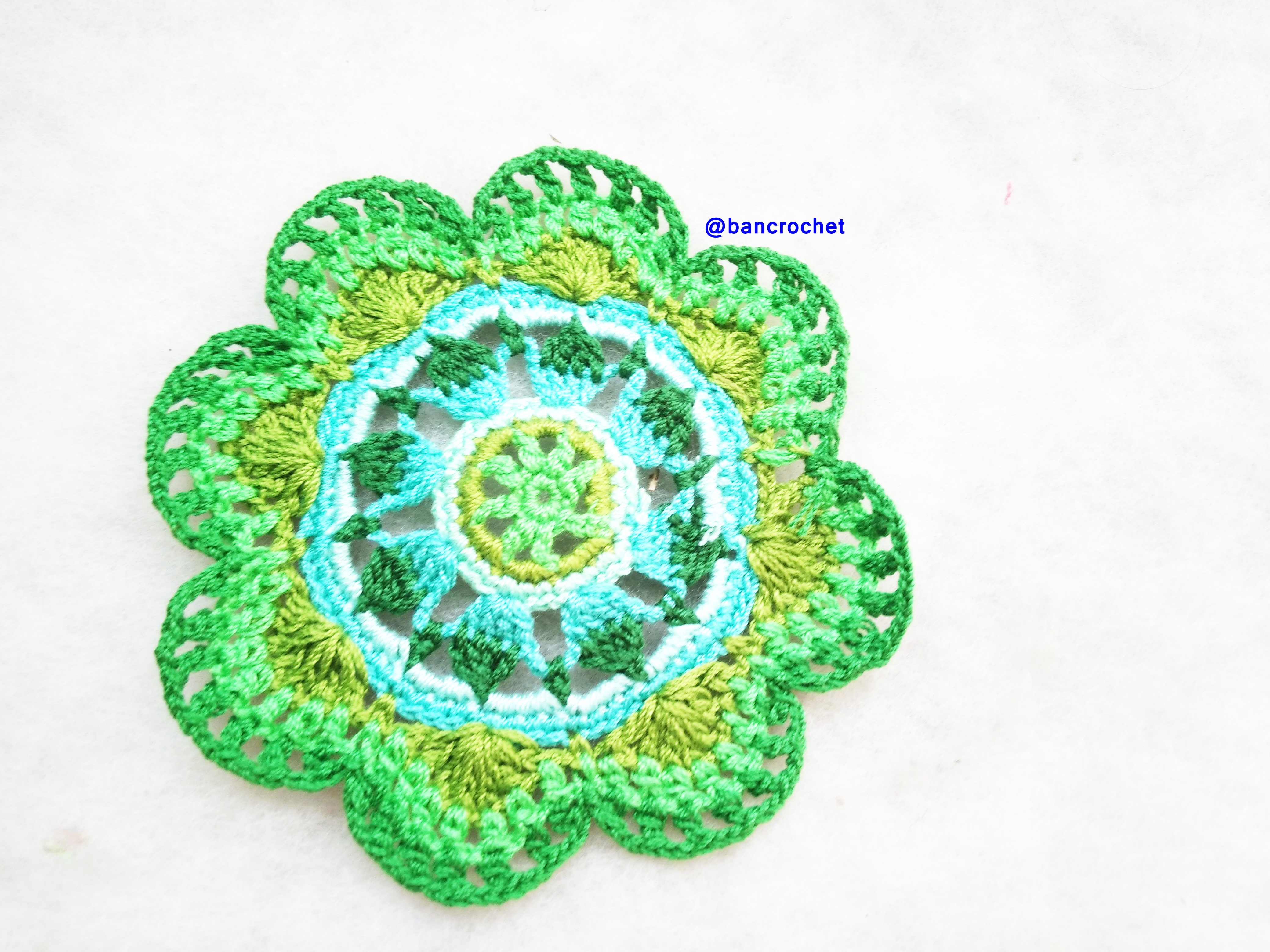 Bancrochet ที่รองแก้วถักโครเชต์ crochet coasters หลากสี 4 นิ้ว
