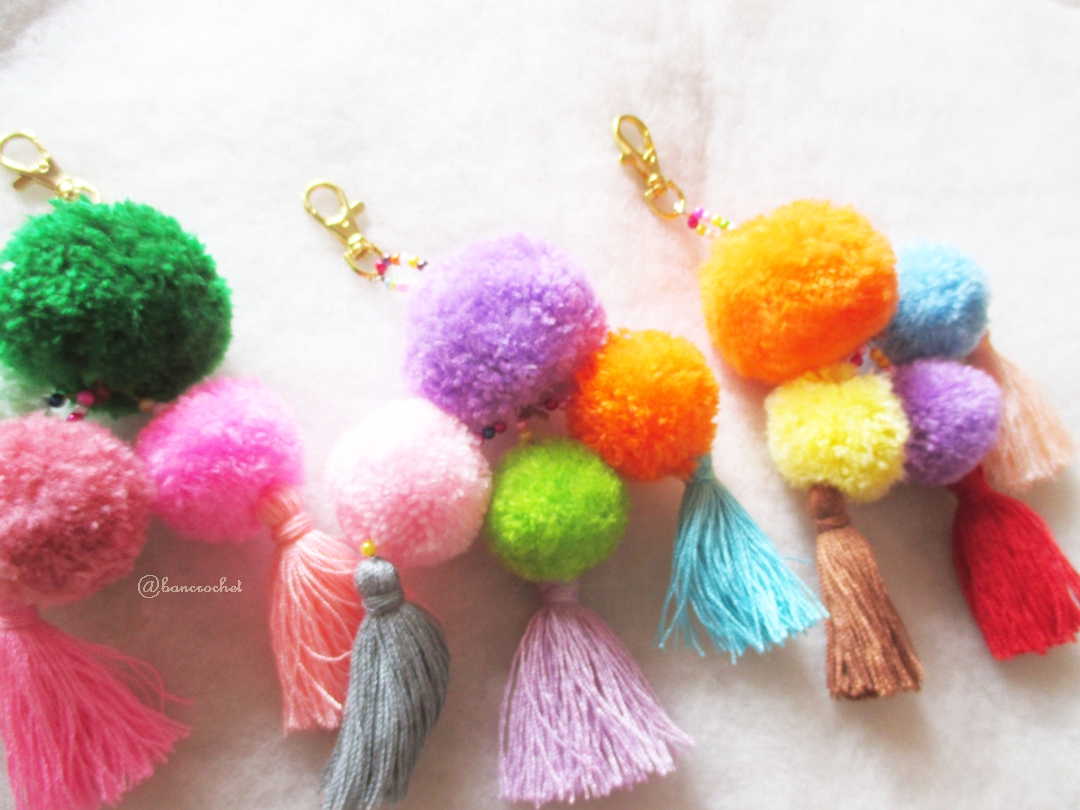 ปอมปอมไหมพรมห้อยกระเป๋า/พวงกุญแจ pompom crochet
