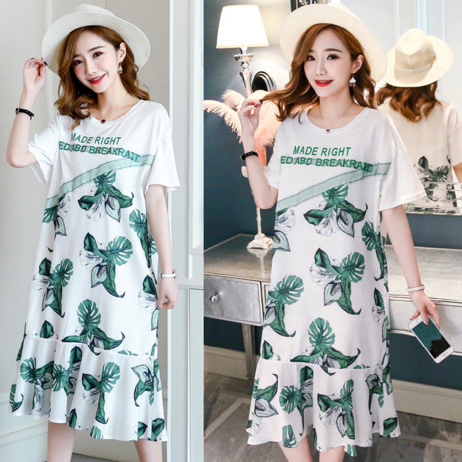 Dress4547 เดรสยาวสีขาวลายดอกไม้สีเขียว ชายระบาย งานตัดเย็บอย่างดีมีซับในทั้งชุด ผ้าชีฟองเกรดพรีเมียมเนื้อดี