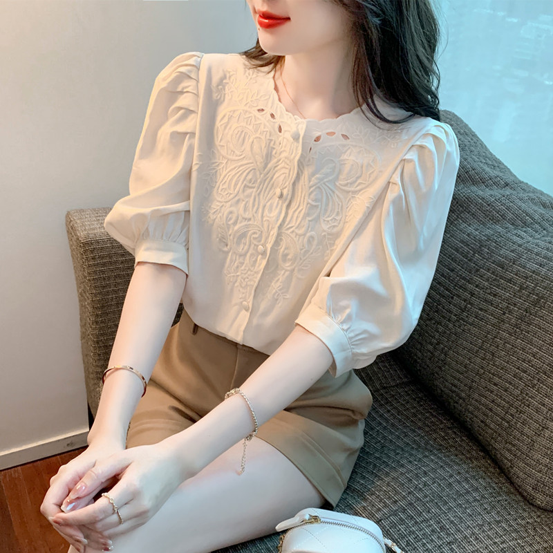 เสื้อเชิ้ตผู้หญิงแขนยาว เสื้อเชิ้ตผู้หญิงใส่ทํางาน 390 บาทต่อชิ้น ฟรีค่าจัดส่ง