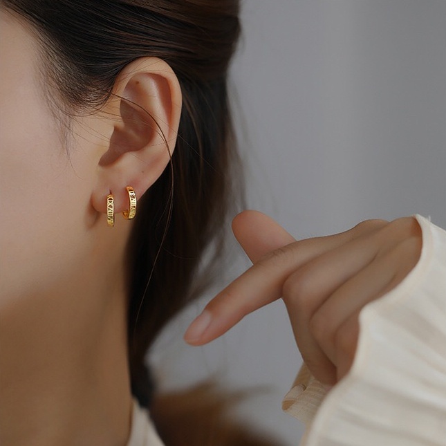 ต่างหูเงินแท้ S925 ต่างหูห่วง รุ่น Roma สีทอง สีเงิน ฉลุลายเลขโรมัน silver925