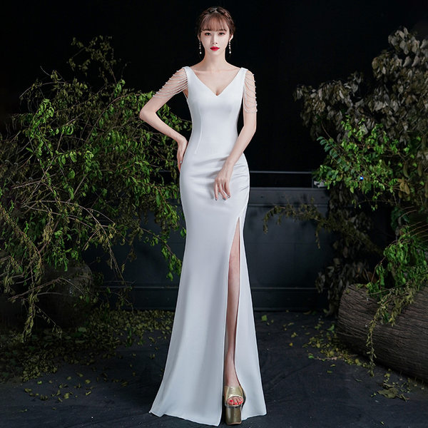 ชุดราตรี ชุดราตรีสวยหรู แบบ ทันสมัย Evening dress