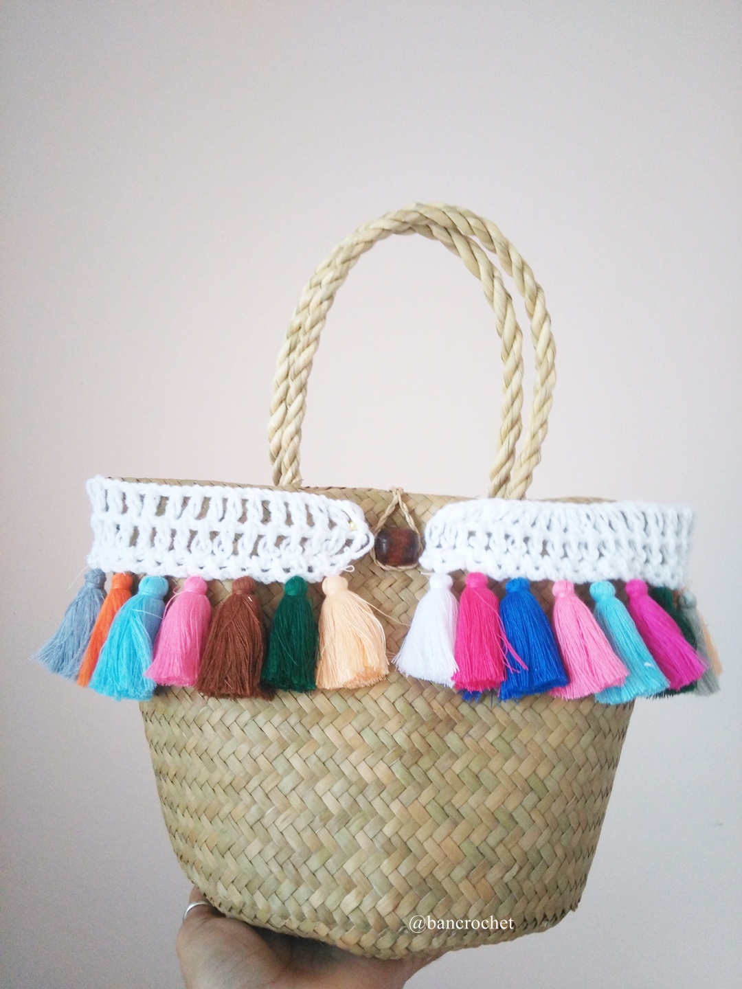 กระเป๋าสานกระจูดประดับดอกไม้ grajood basket weave bags ธรรมชาติ 7*10*7*12 นิ้ว