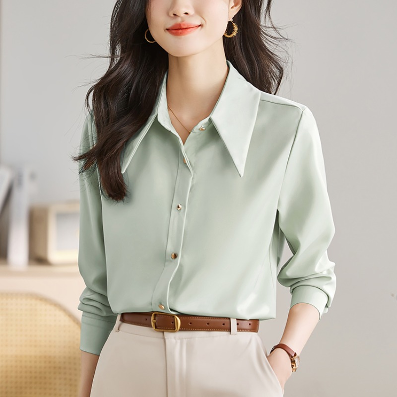 เสื้อเชิ้ตผู้หญิงแขนยาว เสื้อเชิ้ตผู้หญิงใส่ทํางาน 390 บาทต่อชิ้น ฟรีค่าจัดส่ง