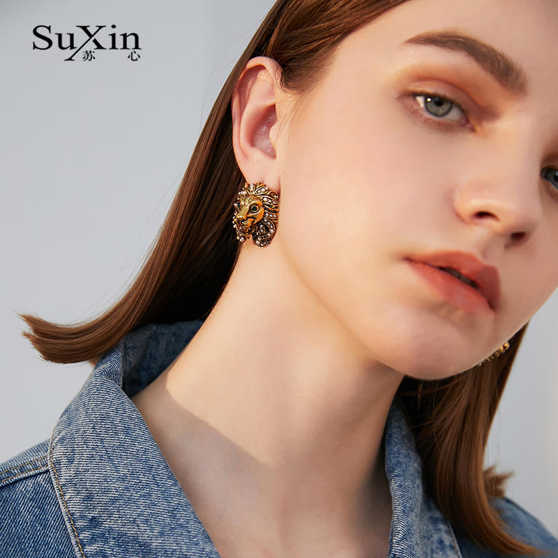 ต่างหู ตุ้มหูแฟชั่น By Suxin