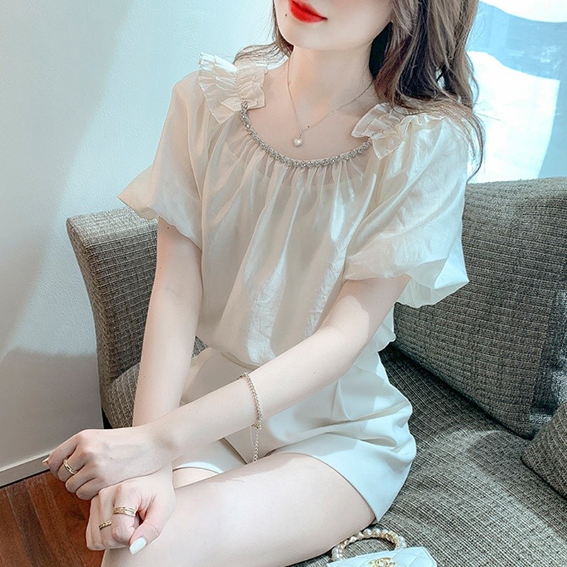 เสื้อเชิ้ตผู้หญิงใส่ทํางาน 390 บาทต่อชิ้น ฟรีค่าจัดส่ง