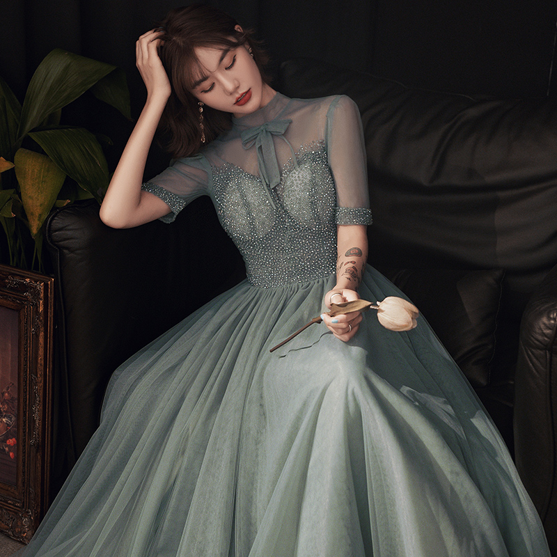 ชุดราตรี ชุดราตรีสวยหรู แบบ ทันสมัย Evening dress