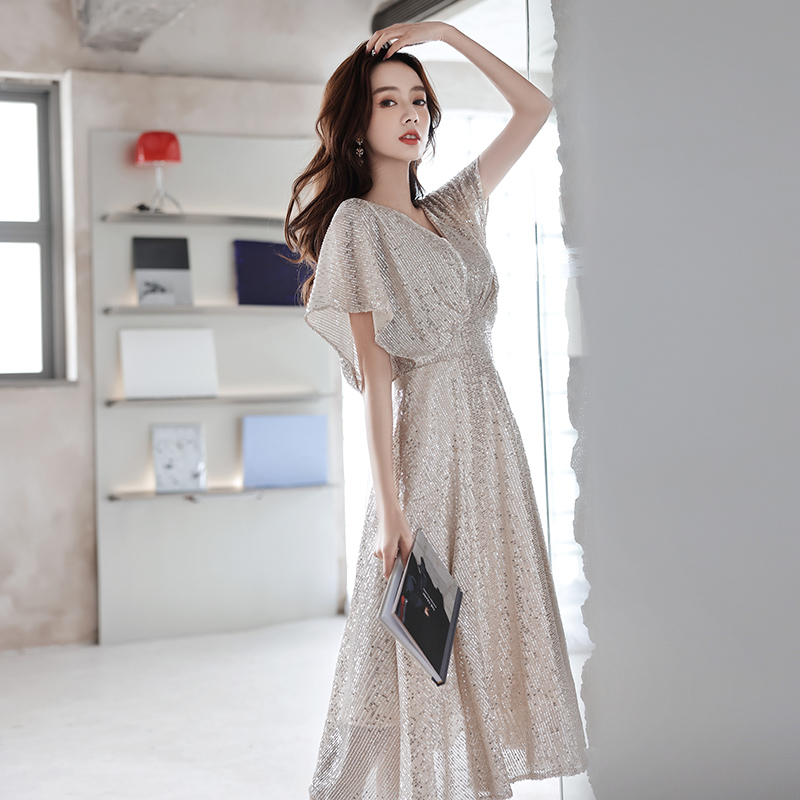 ชุดราตรี ชุดราตรีสวยหรู แบบ ทันสมัย Evening dress