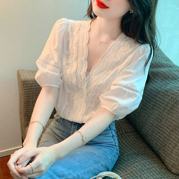 เสื้อลูกไม้ แขนสั้น