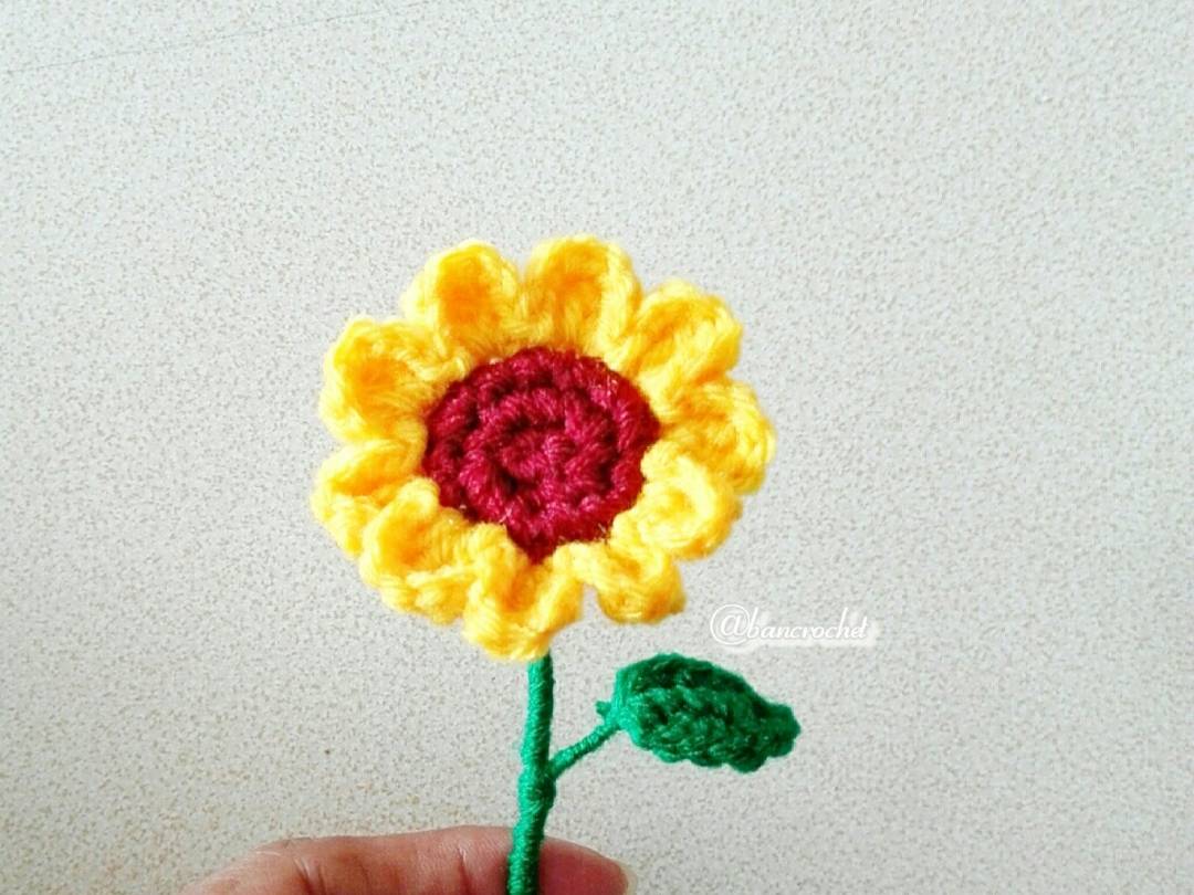 ทานตะวันถักโครเชต์ Crochet Sunflowers