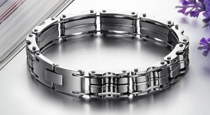 สร้อยข้อมือผู้ชาย กำไลข้อมือผู้ชาย สีเงิน ดีไซน์เป็นโซ่ วัสดุ 316L สแตนเลส สตีล ทนต่อการกัดกร่อน ไม่ลอก ไม่ดำ 917413