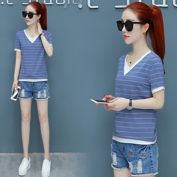 เสื้อผ้าแฟชั่นผู้หญิง เสื้อเชิ้ตแบบฮิตๆ T-shirt ผู้หญิง BY Yiyi