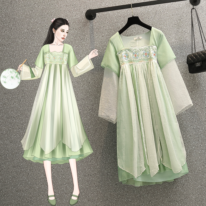เดรสคนอ้วน เดรสสาวอวบ ชุดเดรสคนอ้วนวัยรุ่น BY PLUS SIZE Girl