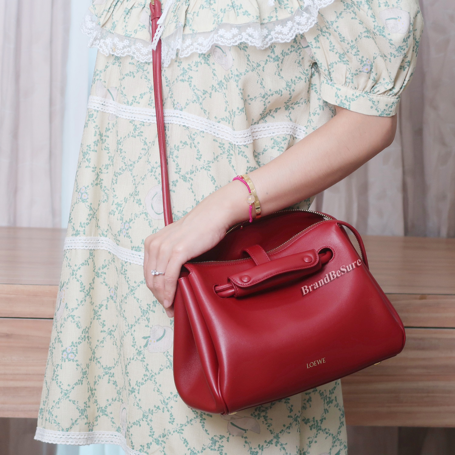 Loewe Brunt Red Calf Small Madrid Bag (ใบเสร็จไทย 1 เดือน ลด 1 แสน)