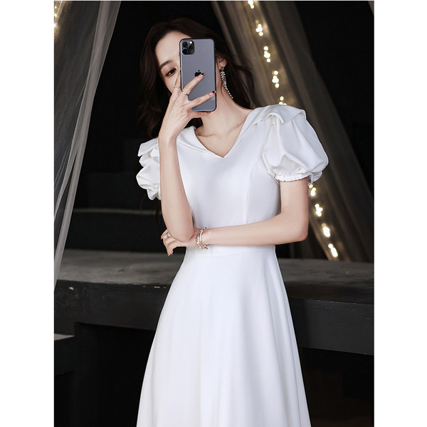 ชุดราตรี ชุดราตรีสวยหรู แบบ ทันสมัย Evening dress