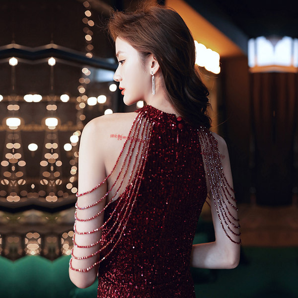 ชุดราตรี ชุดราตรีสวยหรู แบบ ทันสมัย Evening dress