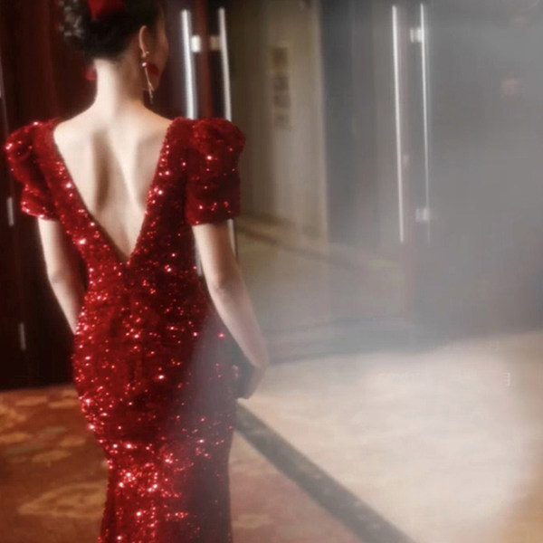 ชุดราตรี ชุดราตรีสวยหรู แบบ ทันสมัย Evening dress