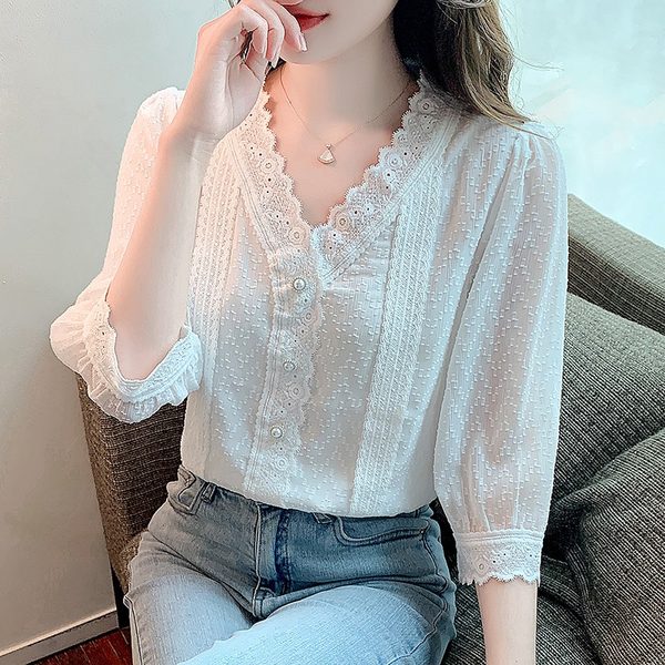 เสื้อลูกไม้ แขนสั้น