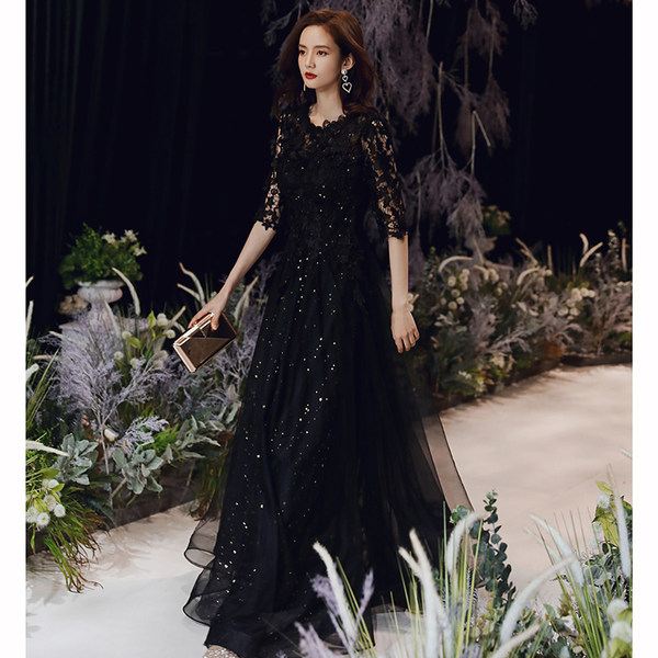 ชุดราตรี ชุดราตรีสวยหรู แบบ ทันสมัย Evening dress