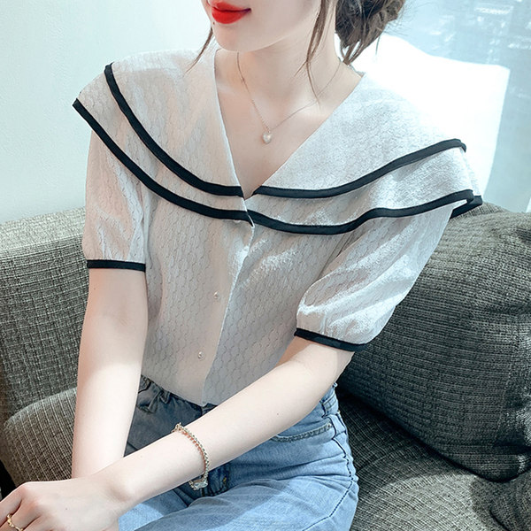 เสื้อลูกไม้ แขนสั้น