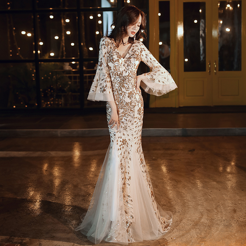 ชุดราตรี ชุดราตรีสวยหรู แบบ ทันสมัย Evening dress