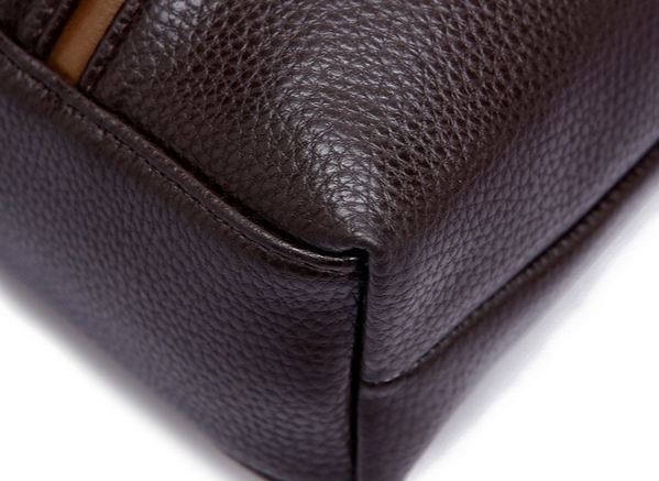 กระเป๋าถือผู้ชาย สีดำ และ สีน้ำตาล หนังแบบเดียว กับ เบาะรถยนต์ กระเป๋า ใส่เอกสาร ใส่ Note book แบบสวย ดีไซน์เก๋ ทำความสะอาดง่าย 294885