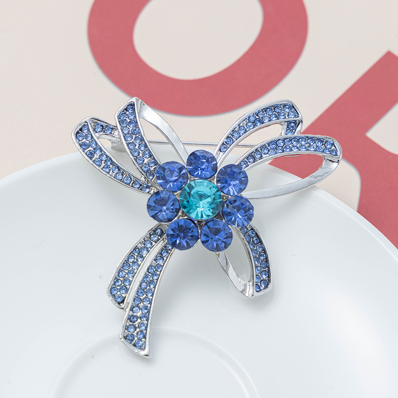 เข็มกลัด เข็มกลัดสวยๆ เข็มกลัดติดเสื้อ Brooch