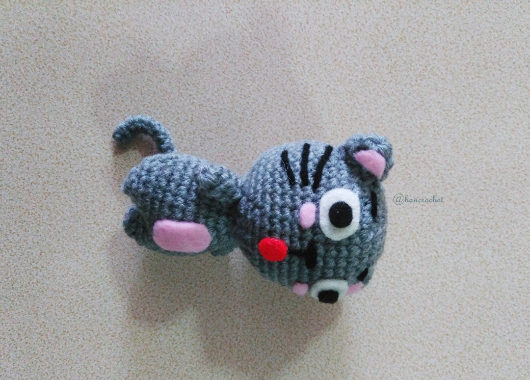 แมวถักโครเชต์ ขนาด 4 นิ้ว cat amigurumi crochet 4 inches