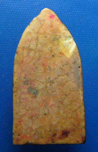 พระเนื้อผงพระธาตุขามแก่นพิมพ์ใหญ่โบราณ